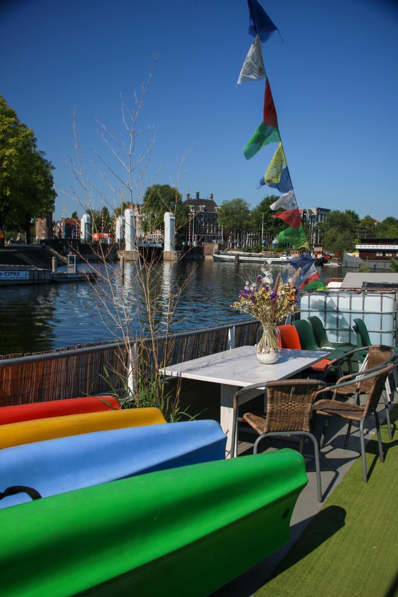 Flow Amsterdam Exterior photo